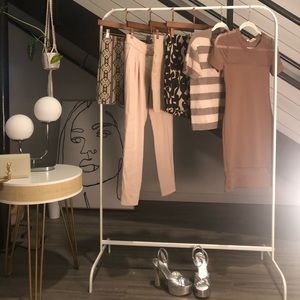 🔊6 Pieces for $25